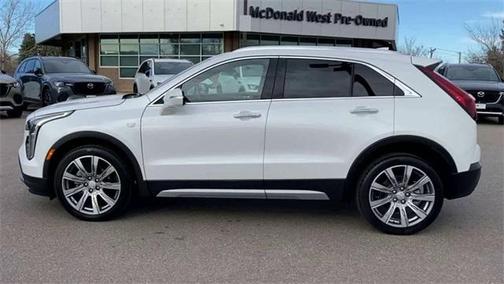 2023 Cadillac XT4 Premium Luxury