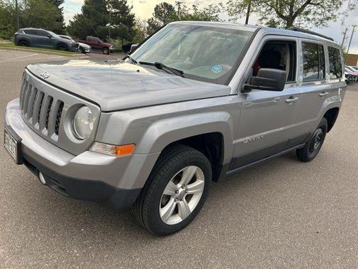 Billet Silver Metallic Clearcoat 2016 Jeep Patriot Latitude