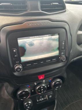 Alpine White 2016 Jeep Renegade Trailhawk