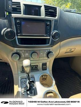Cypress Pearl 2013 Toyota Highlander SE