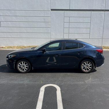 2015 Mazda Mazda3 i Grand Touring