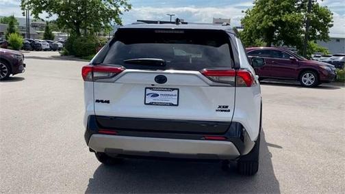 2024 Toyota RAV4 Hybrid XSE
