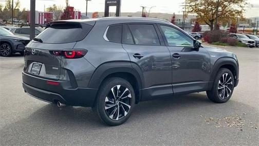 2025 Mazda CX-50 PLUS