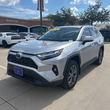 2023 Toyota RAV4 Hybrid XLE Premium