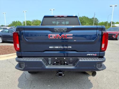 2023 GMC Sierra 2500 AT4