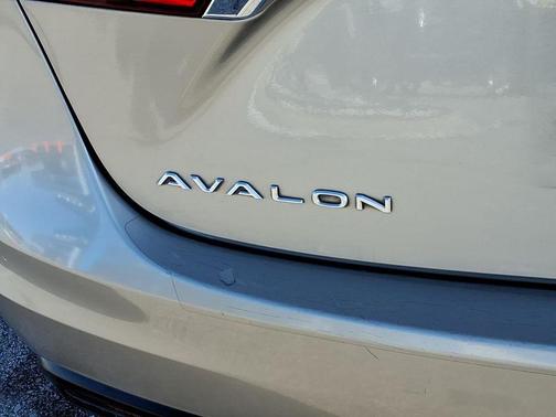 2013 Toyota Avalon Limited