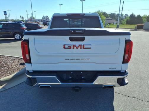 Summit White 2021 GMC Sierra 1500 SLT