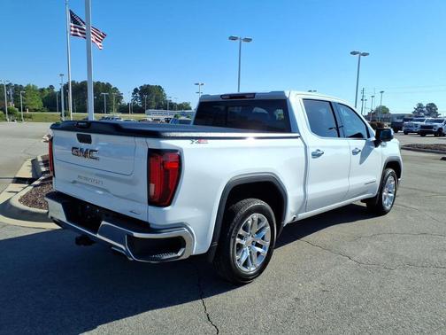 Summit White 2021 GMC Sierra 1500 SLT