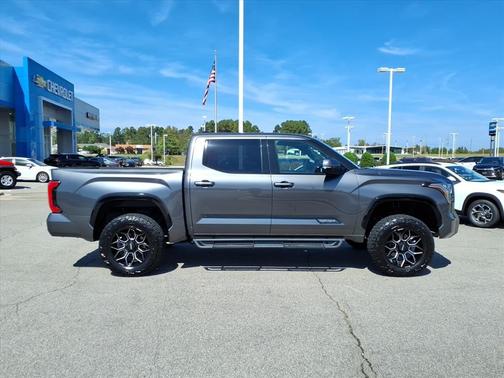 2023 Toyota Tundra Platinum