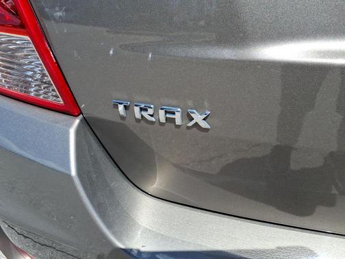 Stone Gray Metallic 2021 Chevrolet Trax LS