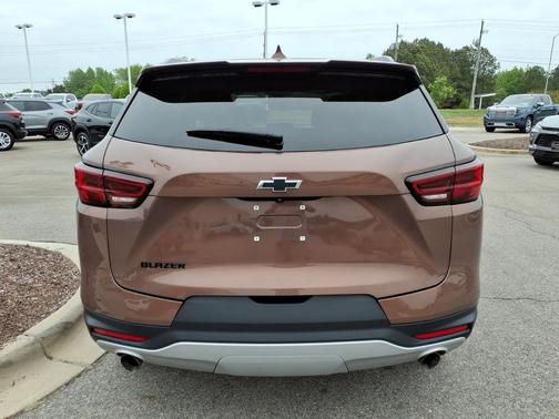 Copper Bronze Metallic 2024 Chevrolet Blazer 2LT
