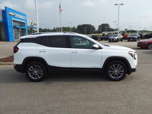 2023 GMC Terrain SLT