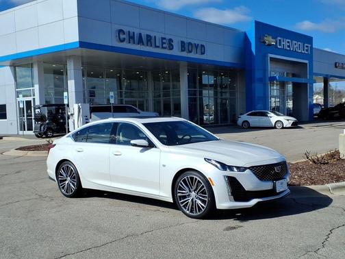 2024 Cadillac CT5 Luxury