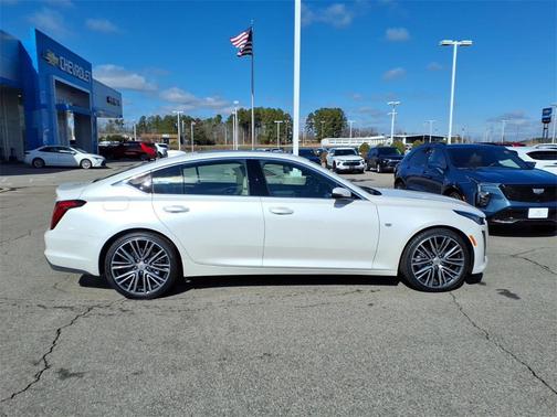 2024 Cadillac CT5 Luxury