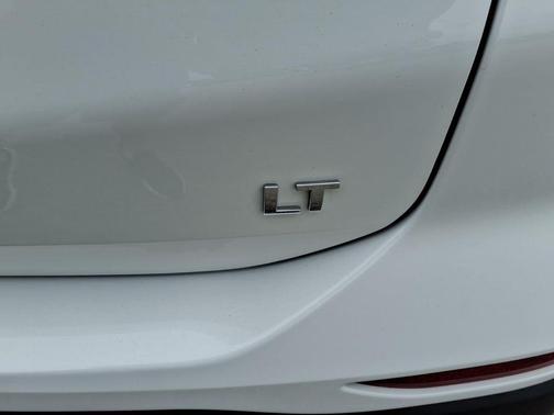 Summit White 2024 Chevrolet Equinox 1LT