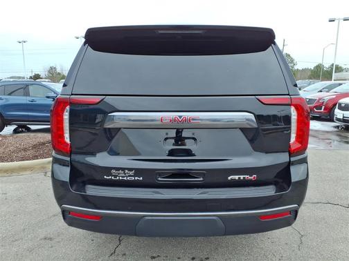 2023 GMC Yukon XL 4WD AT4