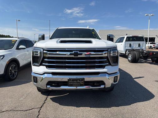 Summit White 2024 Chevrolet Silverado 2500 LTZ