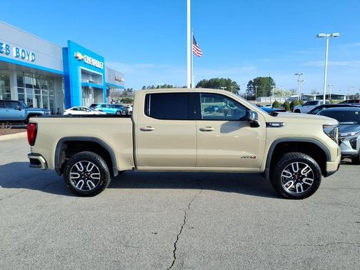 2023 GMC Sierra 1500 AT4