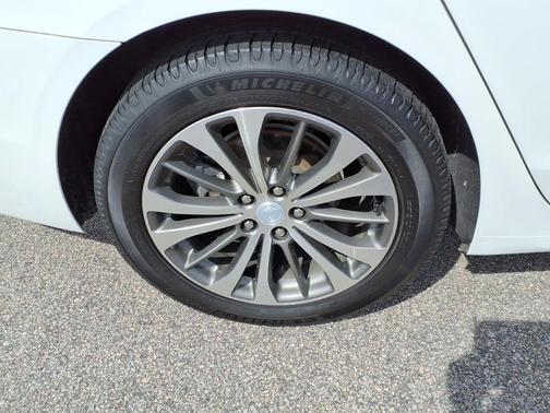 2019 Buick LaCrosse Essence