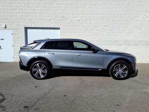 2024 Cadillac LYRIQ Luxury