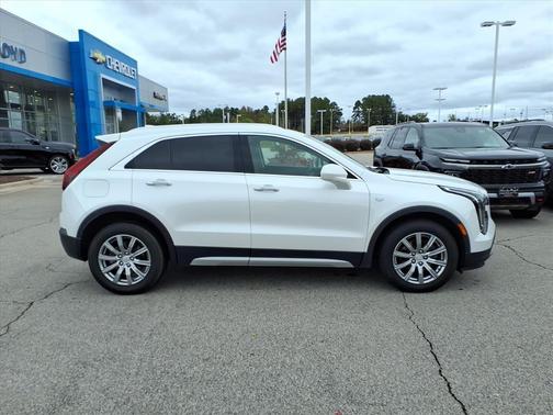 2020 Cadillac XT4 Premium Luxury