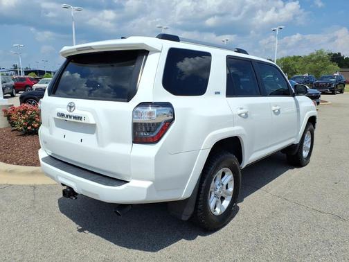 Ice Cap 2023 Toyota 4Runner SR5 Premium