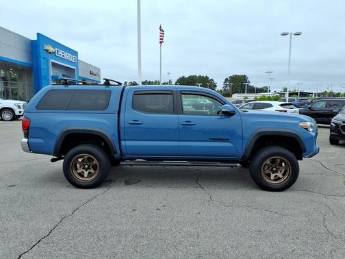 Cavalry Blue 2019 Toyota Tacoma TRD Off Road