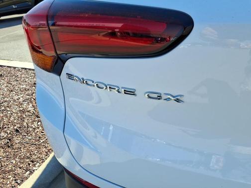 Summit White 2022 Buick Encore GX Select