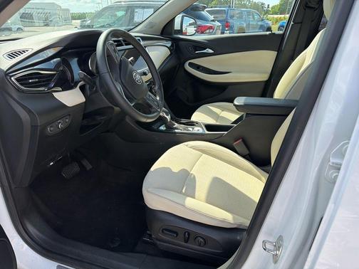Summit White 2022 Buick Encore GX Select