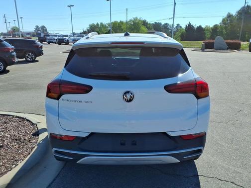 Summit White 2022 Buick Encore GX Select