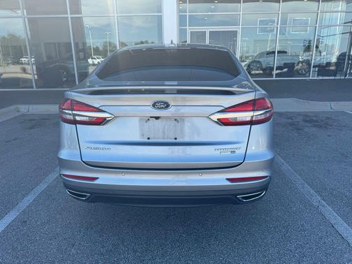 Iconic Silver Metallic 2020 Ford Fusion Titanium