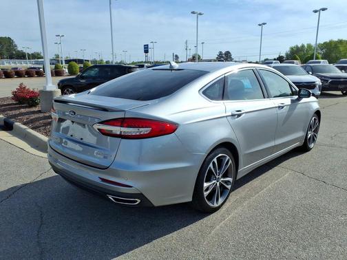 Iconic Silver Metallic 2020 Ford Fusion Titanium