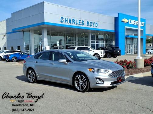 Iconic Silver Metallic 2020 Ford Fusion Titanium