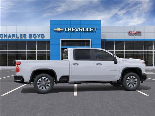 Summit White 2026 Chevrolet Silverado 2500 Custom