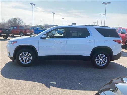 Summit White 2019 Chevrolet Traverse LT Cloth