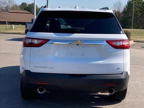 Summit White 2019 Chevrolet Traverse LT Cloth