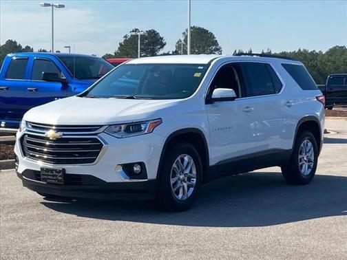 Summit White 2019 Chevrolet Traverse LT Cloth