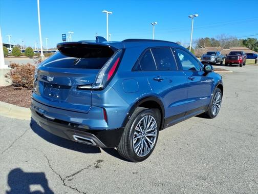 2024 Cadillac XT4 Sport