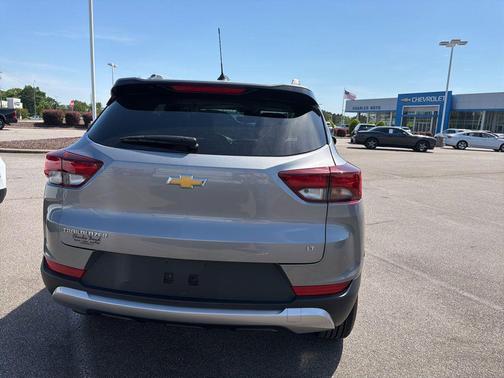 Sterling Gray Metallic 2023 Chevrolet Trailblazer LT