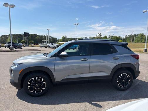 Sterling Gray Metallic 2023 Chevrolet Trailblazer LT
