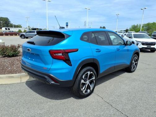 Marina Blue Metallic 2025 Chevrolet Trax FWD 1RS