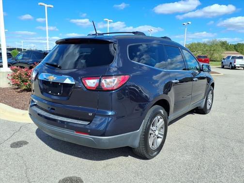 2017 Chevrolet Traverse 2LT