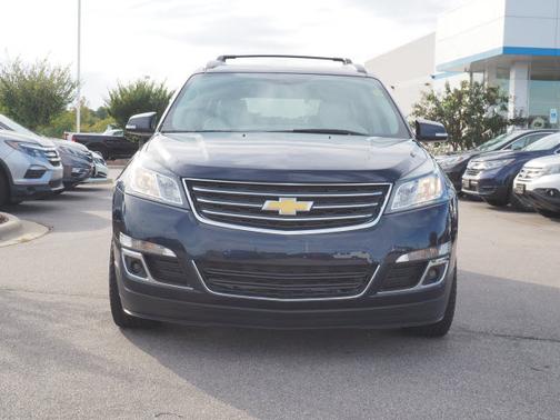 2017 Chevrolet Traverse 2LT