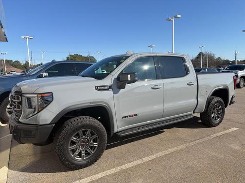 2025 GMC Sierra 1500 AT4X