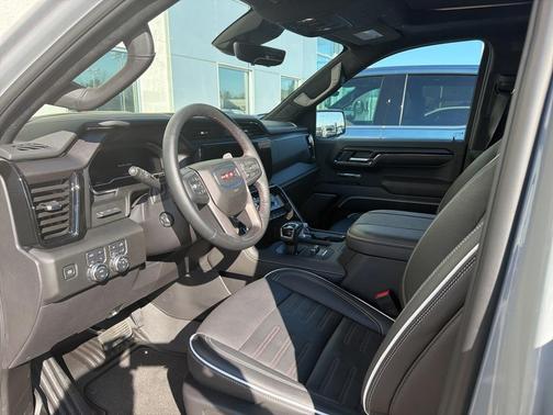 2025 GMC Sierra 1500 AT4X