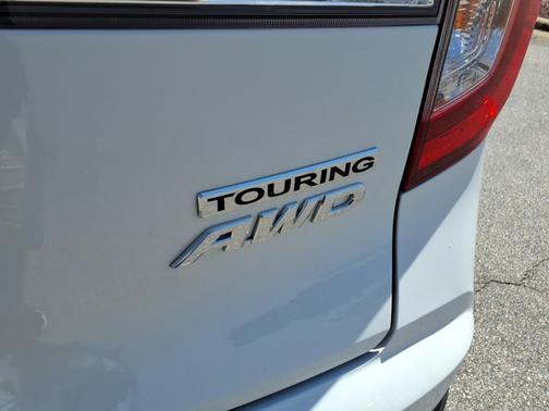 2021 Honda Pilot Touring 8-Passenger