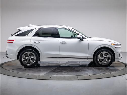 Alta White 2026 Genesis GV70 2.5T Advanced