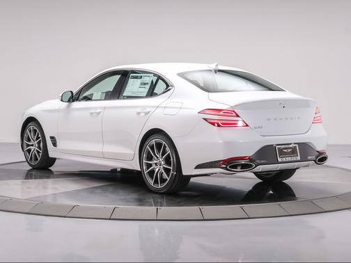 2026 Genesis G70 2.5T RWD