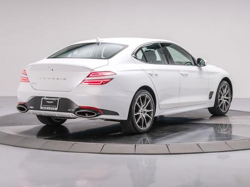 2026 Genesis G70 2.5T RWD