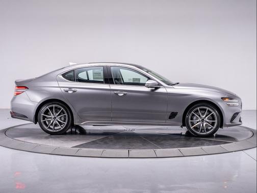2026 Genesis G70 2.5T RWD Prestige